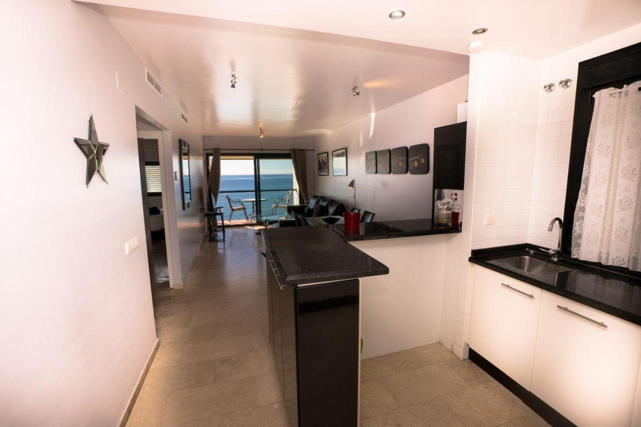 Playa Del Salon 2C Menyber Apartment Nerja Luaran gambar
