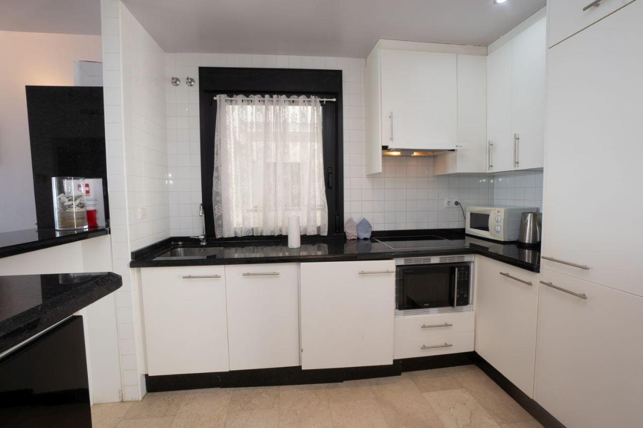 Playa Del Salon 2C Menyber Apartment Nerja Luaran gambar