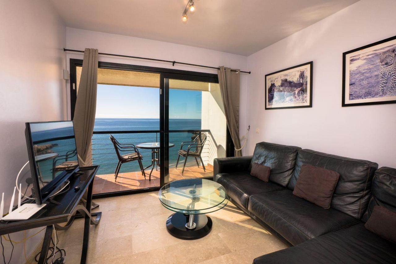 Playa Del Salon 2C Menyber Apartment Nerja Luaran gambar