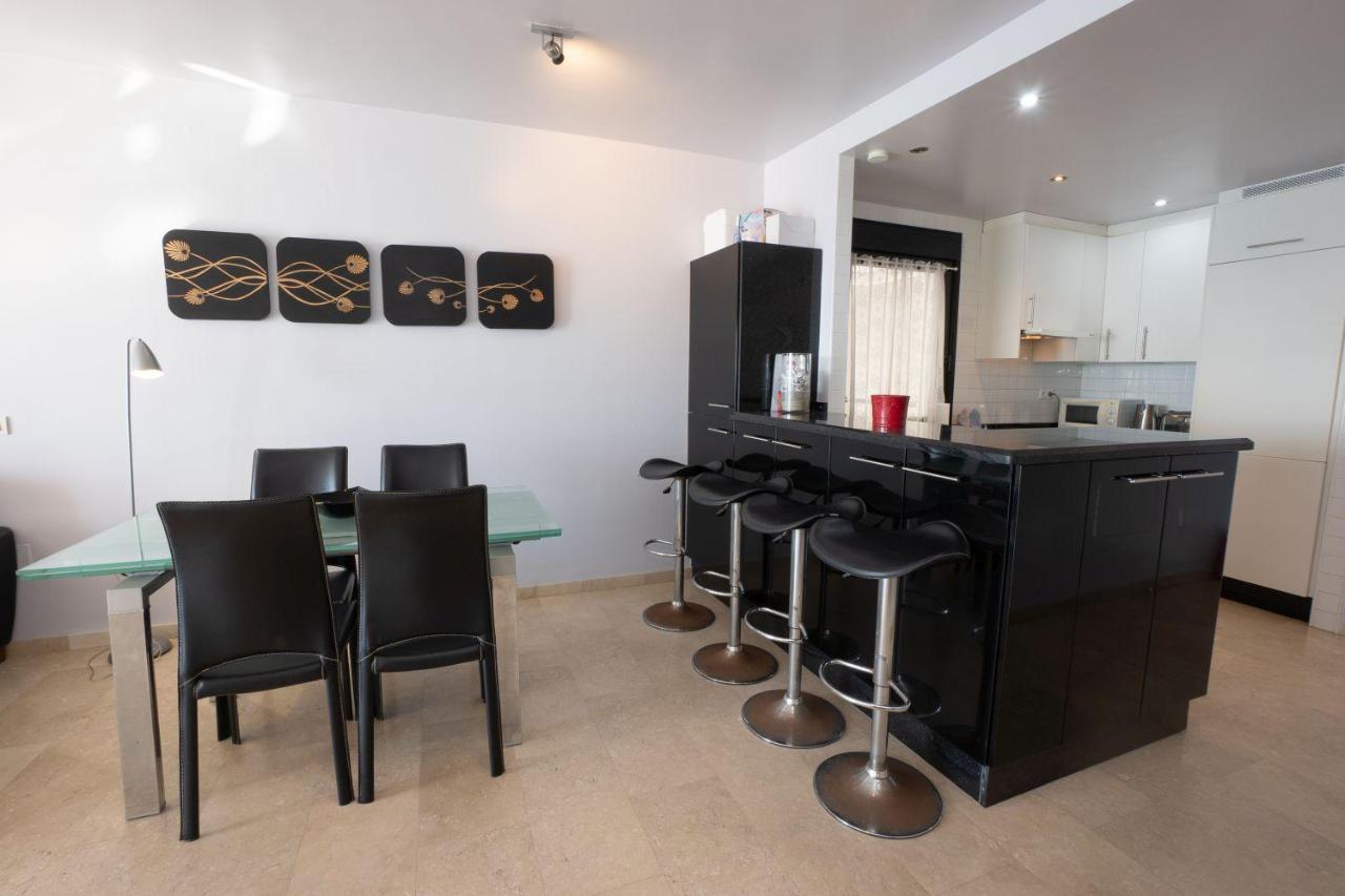Playa Del Salon 2C Menyber Apartment Nerja Luaran gambar
